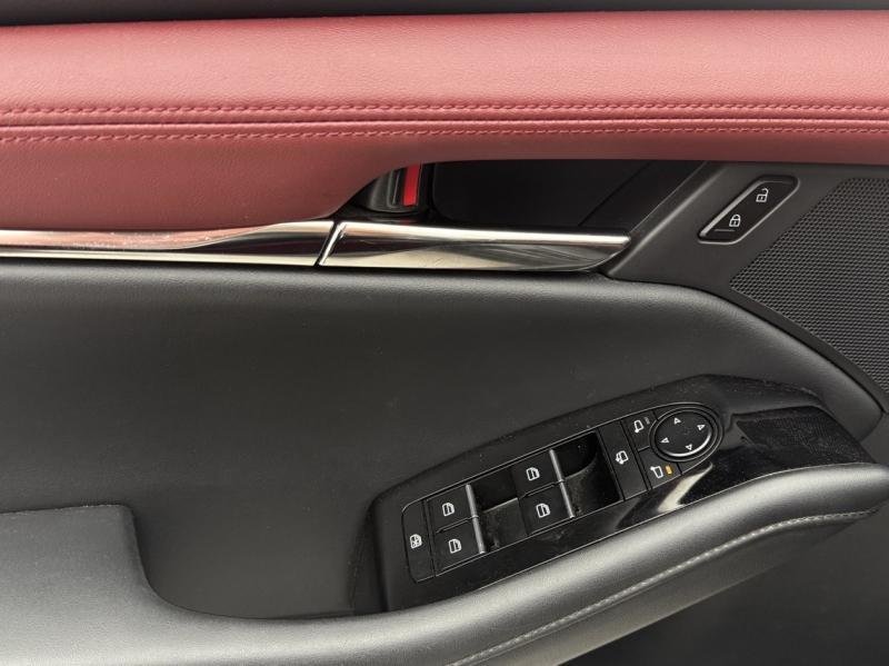 mazda - Visuel 12